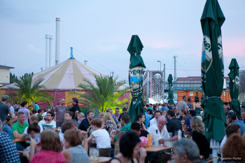 Foto von Rachel - http://www.artsinmunich.com/places/bars/viehhof-2015/